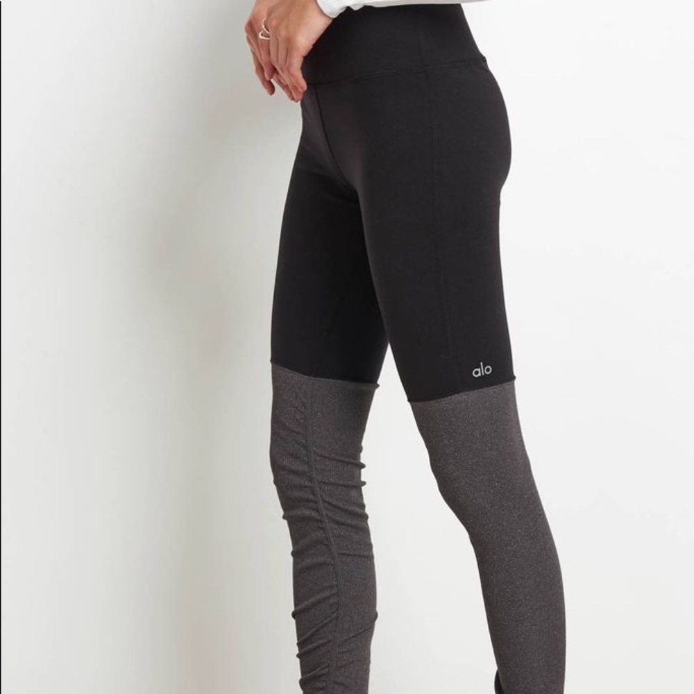 Alo Yoga “Goddess Leggings” Black/Stormy Heather